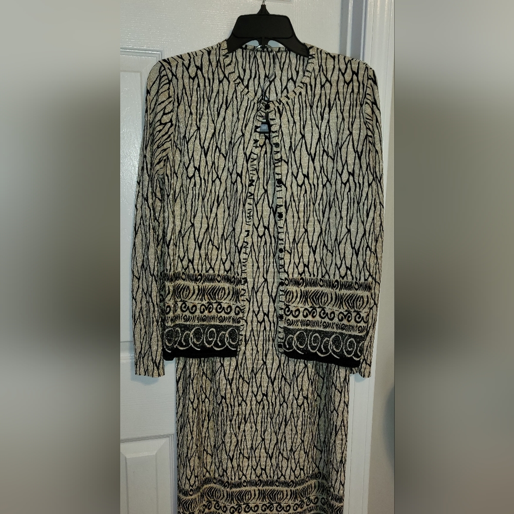 Ladies 2 pc suit